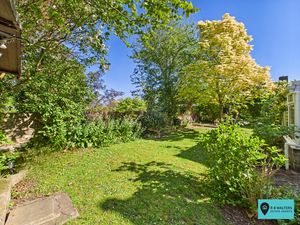 Garden - click for photo gallery